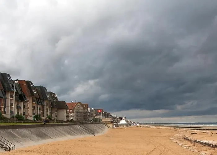 Maison Moderne Et Spacieuse Pres De La בית נופש