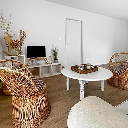 Maison Moderne Et Spacieuse Pres De La *