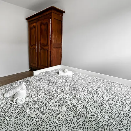 Maison Moderne Et Spacieuse Pres De La